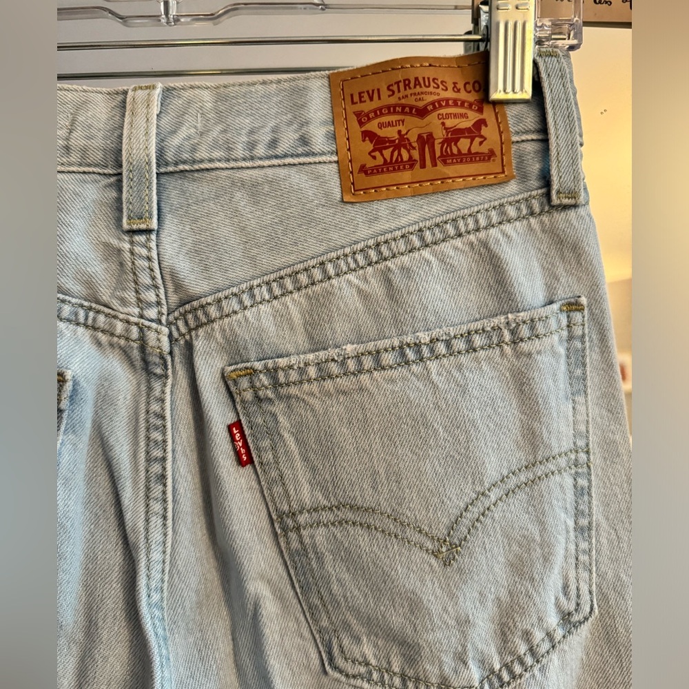 Levi Low Pro straight jeans - size 25